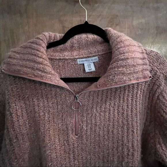 Sincerely Jules Sweater Pullover With Zipper Neck Closure. Size medium- - Picture 2 of 8